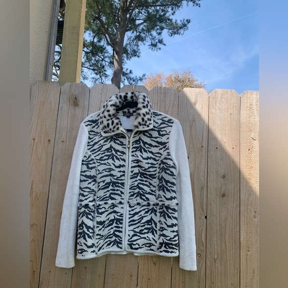 Lisa International Cream Spots Faux Fur Suede Sweater Jacket Sz small zebra‎ - Picture 3 of 10